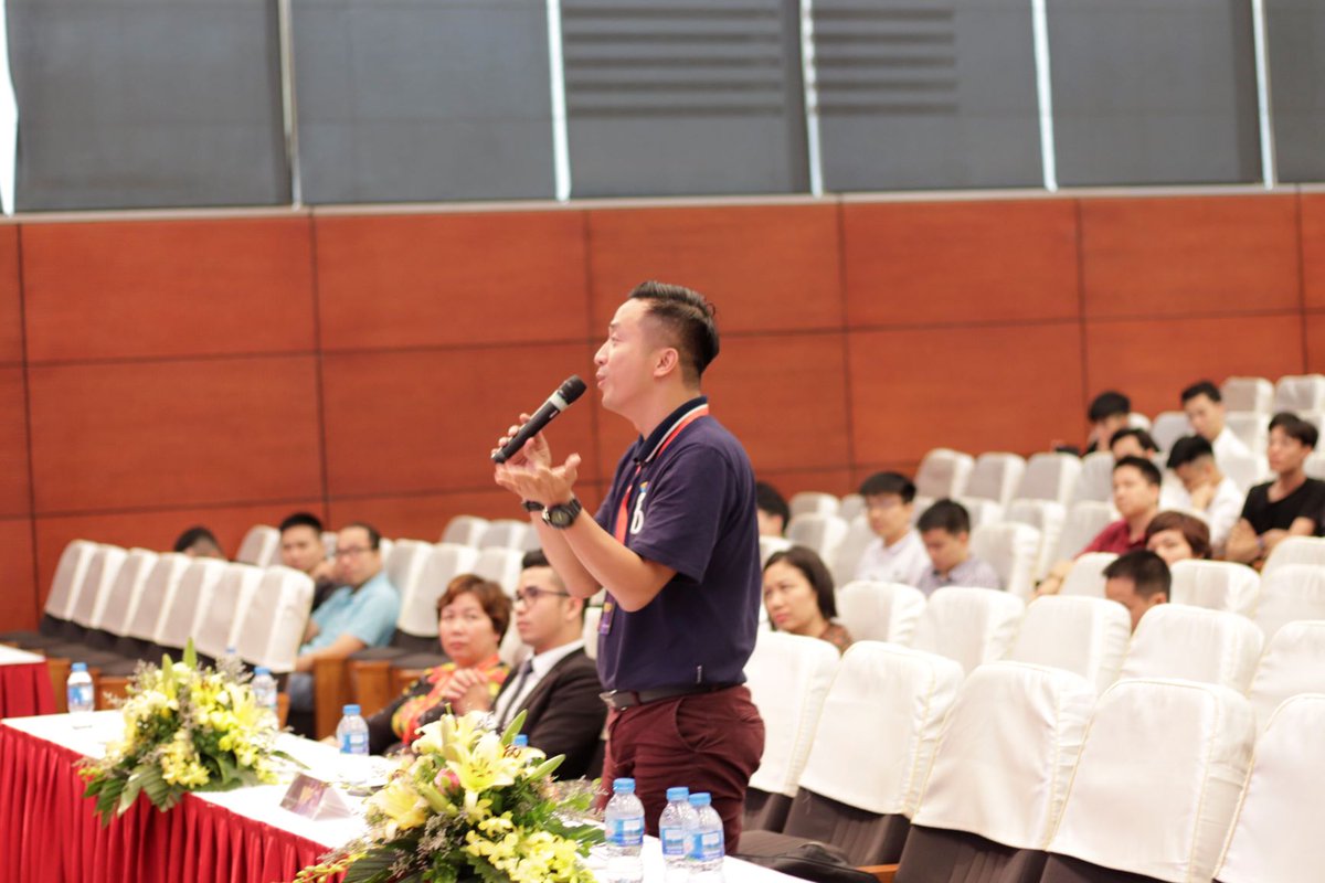 nextyio's tweet photo. #Nextyupdate The 4th Global chain – Vietnam Blockchain day 2019

Some moments captured by Nexty on Vietnam blockchain day last Sunday in Hanoi. https://t.co/sTuMPE8QNh
