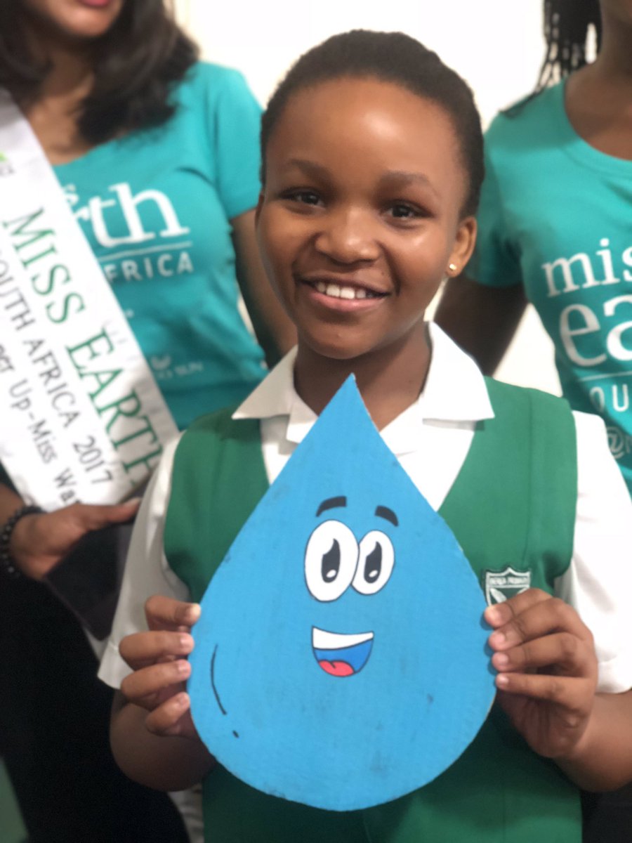 missearth_sa's tweet photo. Thank you Berea Primary School for having us. You have been one of the best schools we have visited during our #GoodGreenDeeds #KZN School Tour with @environmentza 

#MissEarth #MissEarthSouthAfrica #SaveWater #MissEarth2019 #KwaZuluNatal #Durban https://t.co/SxNdSXHW6z