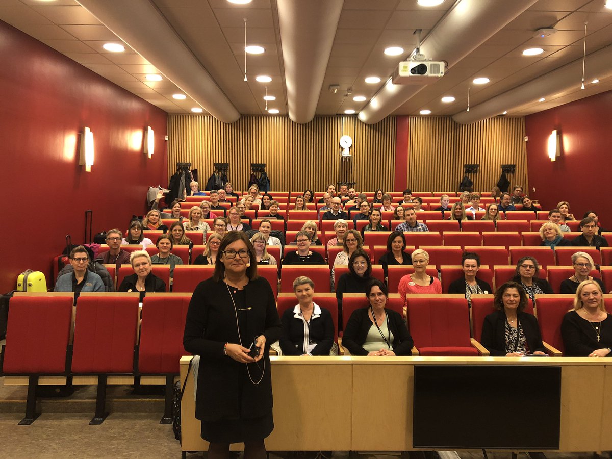 GunillaSvantorp's tweet photo. En bra timma på #kauSE med repr från 22 lärosätes lärarutbildningar på nationell VFU-konferens. Berättade vad som händer på nationell pol nivå plus att jag fick med två fullklottrade sidor med bra medskick👌#lärarutbildning #utbpol #värmland #socialdemokraterna https://t.co/49yp66YztQ
