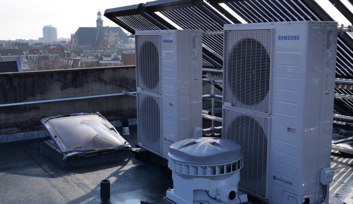 AmbravaSamsung's tweet photo. #CASESTUDY: #Verwarming op basis van #warmtepomp in monumentaal #grachtenpand (#VvE) #Amsterdam. #Duurzame oplossing met terugverdien tijd van 8-10 jaar https://t.co/E4RzPOJoe1
#vangaslos #allelectric #verwarmen #koelen #duurzaam #airconditioning #HVAC #Samsung #airconditioning https://t.co/gaaPPgeUM9
