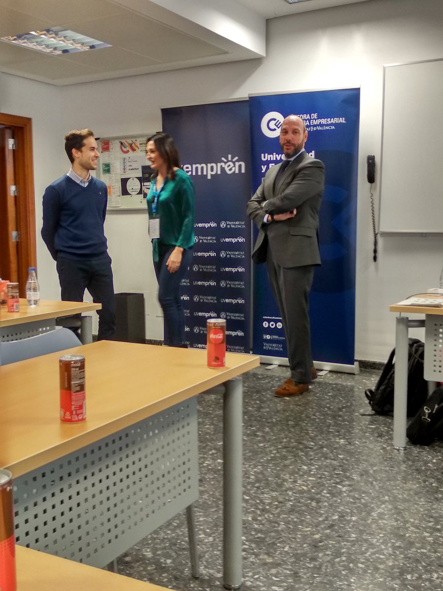GIRLSFITSPAIN's tweet photo. Hoy en el segundo día del #CampusCulturaEmpresarial
Tenemos a Armando de @CorvanRH_ETT y a Alfonso de @progressalean

#JuntasSomosMásFuertes💪🏼♀️💜 
#JuntasSomosImparables
@opex_uv @UVEmpren_ @CatedraCe #PIMe3UV #SurfersTeam2019 #UVEmprén #mujeres #salud #deporte #fitness #her https://t.co/Zhyb8BHSEd