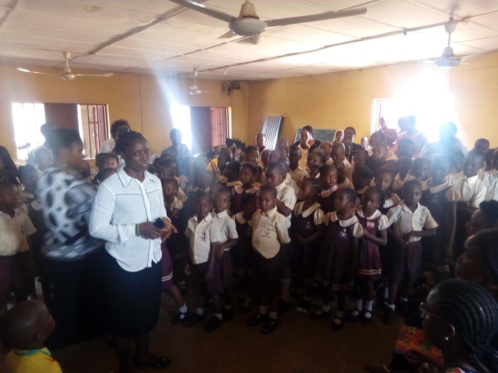 GPupdate's tweet photo. @GPupdate As the Pupils of Anchor Learners Primary School Visited the IDP Camp Adara town hall Sabon Tasha Kaduna - Nigeria to show love to the kids and to let them understand that there is nothing that is permanent in life. #ISupportGurara @EU_Commission @RescueMissionMV @UN https://t.co/LN8UP47KTN