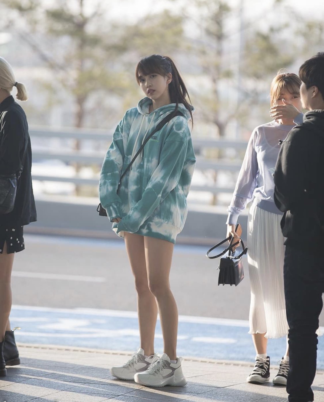 Uzivatel 케이토 ケイト Na Twitteru このミナがはいてる靴どこのブランドだろう 誰か教えてください Twice ミナ Diesel Louisvuitton T Co Ezixhbpwhs Twitter