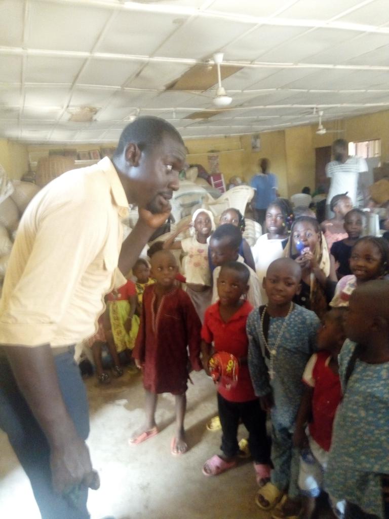 GPupdate's tweet photo. @GPupdate As we continue in the spirit of Volunteerism in order to make the IDP Camp Adara town hall Sabon Tasha Kaduna State - Nigeria to have a sense of relevance in the society. #ISupportGurara @EU_Commission @RescueMissionMV @UN @Verunique_12 @Teach4Nigeria @unicefchief @UNHu https://t.co/hgHIpxryuG
