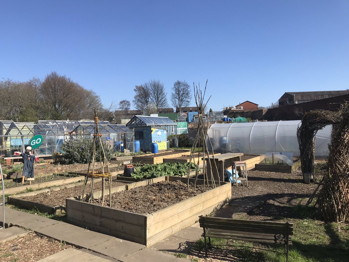 rnfstoke's tweet photo. We are at the allotment today 09:30 - 2:30 PM with the men in sheds group meeting at 12:30 - 2:30.  Feel free to pop in any time 😀 Root’n’Fruiters will be busy getting the allotment in tip top shape! #allotment #Middleport #StokeonTrent #communityallotment https://t.co/BTZBgWDNHR