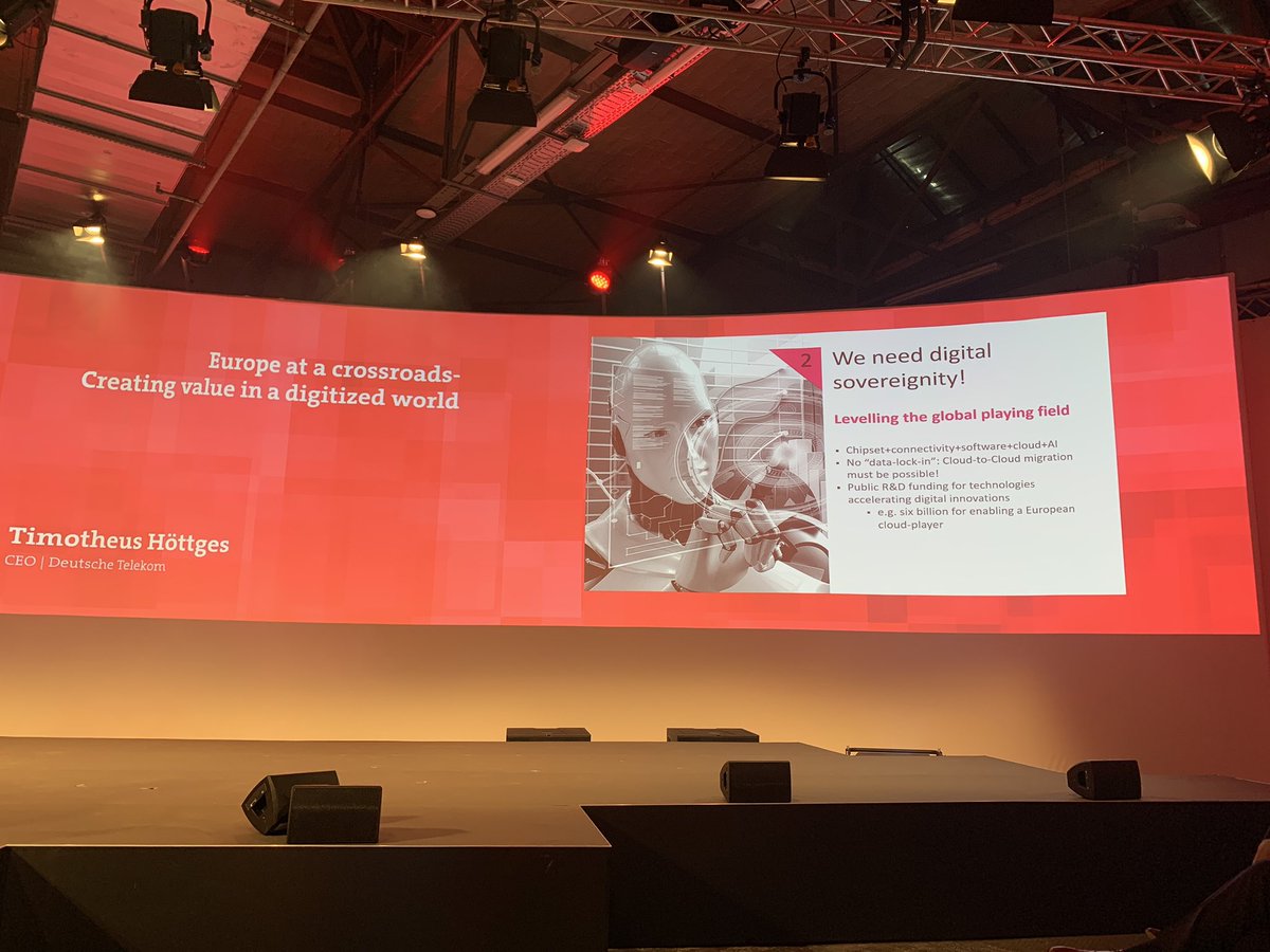 smartsystemshub's tweet photo. Timotheus Höttges, CEO Deutsche Telekom betont in seiner Präsentation es braucht Europäische Souveränität für Chipdesign, Connectivity, Software, KI und Cloudtechnologien. #hubberlin, #smartsystemshub connecting Hardware, Software and Connectivity https://t.co/0wABBP8EkF
