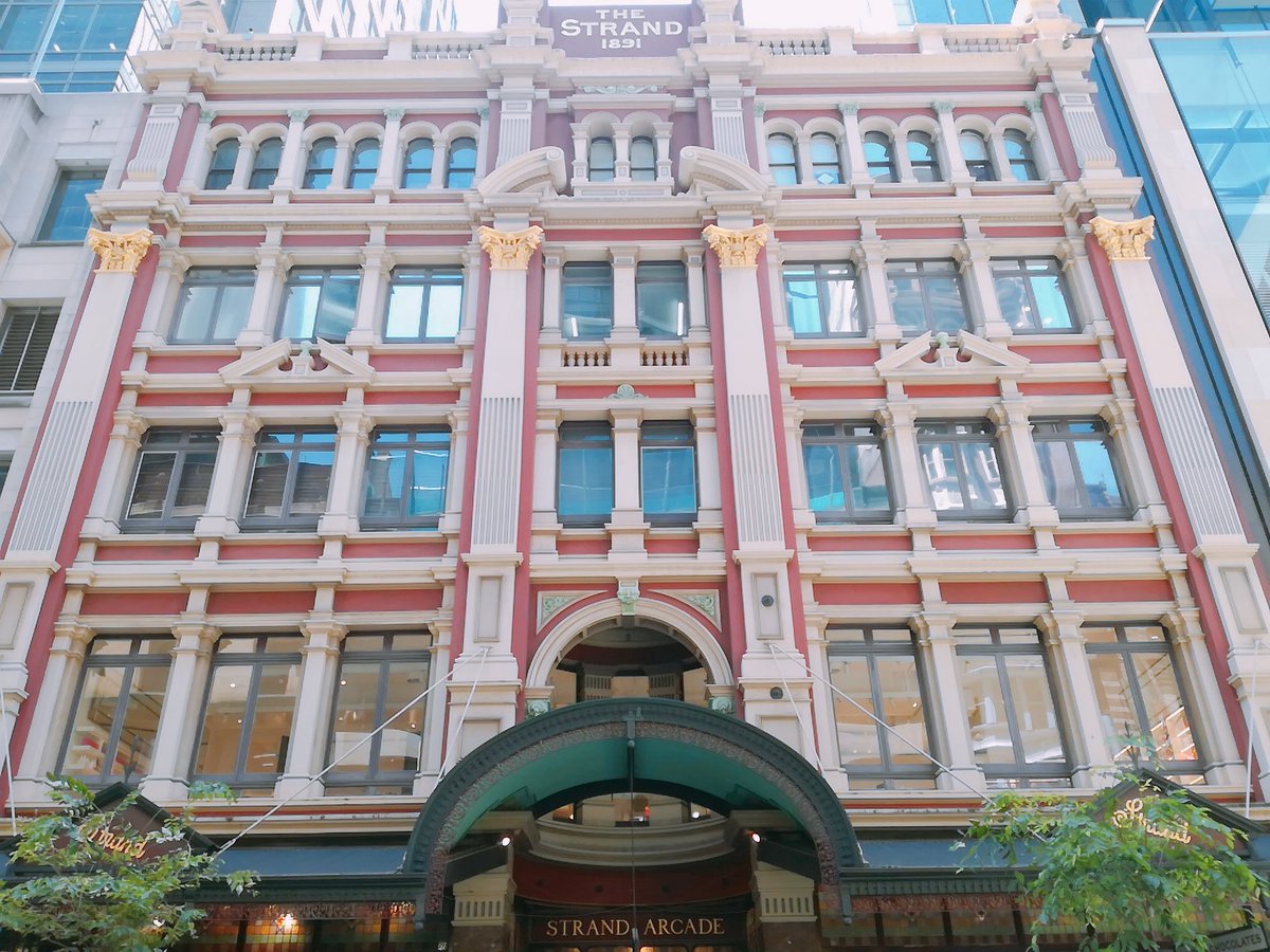 annajp_traveler's tweet photo. 綺麗なStrand Arcade 😍
中がキラッキラッ✨💍✨
#オーストラリア #シドニー
#australia #sydney #strandarcade #旅行 #海外生活 #旅行好きな人と繋がりたい https://t.co/suoURbDLIj