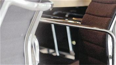 Stand van zaken formatie Vechtstromen: Partijen die zijn verkozen in het algemeen bestuur willen tot een breed gedragen bestuursakkoord komen. Dit blijkt uit gesprekken die informateur Bart Krol vorige week heeft gevoerd met alle partijen. vechtstromen.nl/actueel/nieuws…