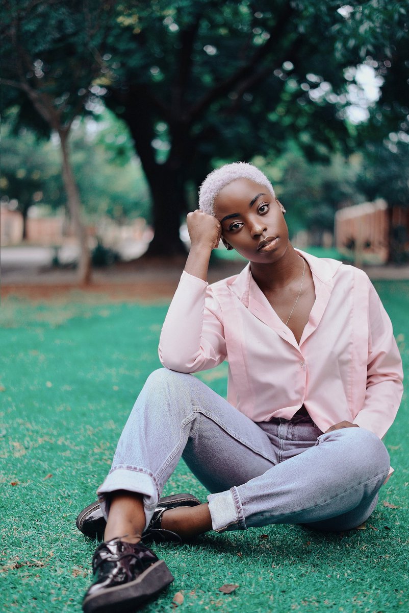 yoboiistunna's tweet photo. New work ๐ป//
Super excited to share the other snaps from this shoot.
Model - @orawithaura_
Please do follow me on Instagram : @Stephenobi.jpg https://t.co/Unjqp3njZ9