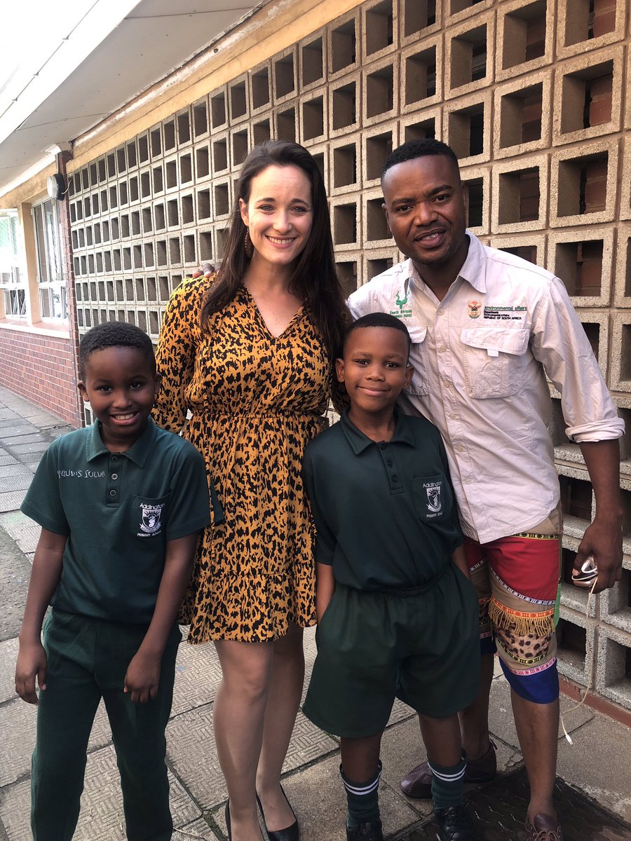 missearth_sa's tweet photo. We have arrived at Addington Primary School. 

#GoodGreenDeeds @environmentza https://t.co/3rTQvFu1qJ