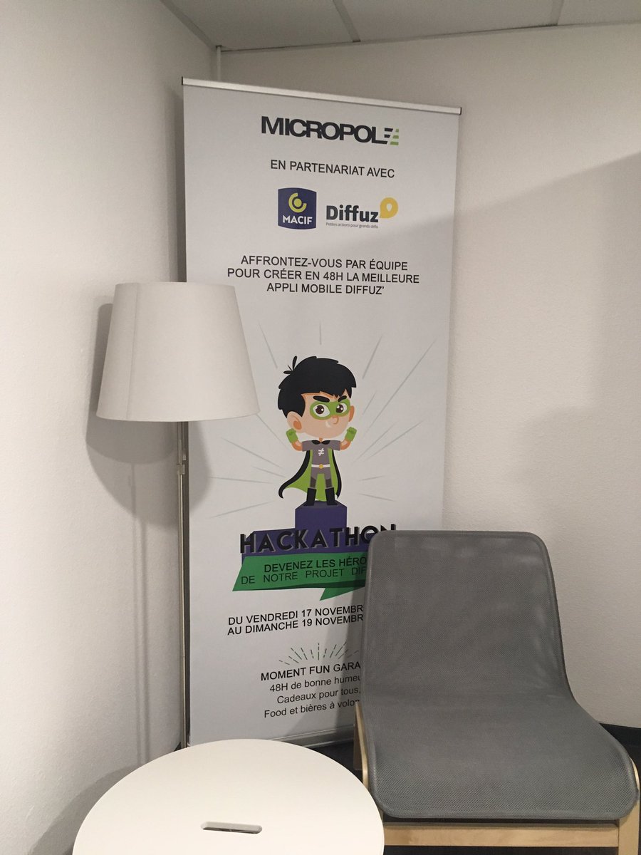 ilikeitnum's tweet image. Merci @MicropoleNantes d’accueillir les stagiaires #GirlsRCoding pour une visite des lieux et une présentation des #métiers de l’agence 🥳🥳