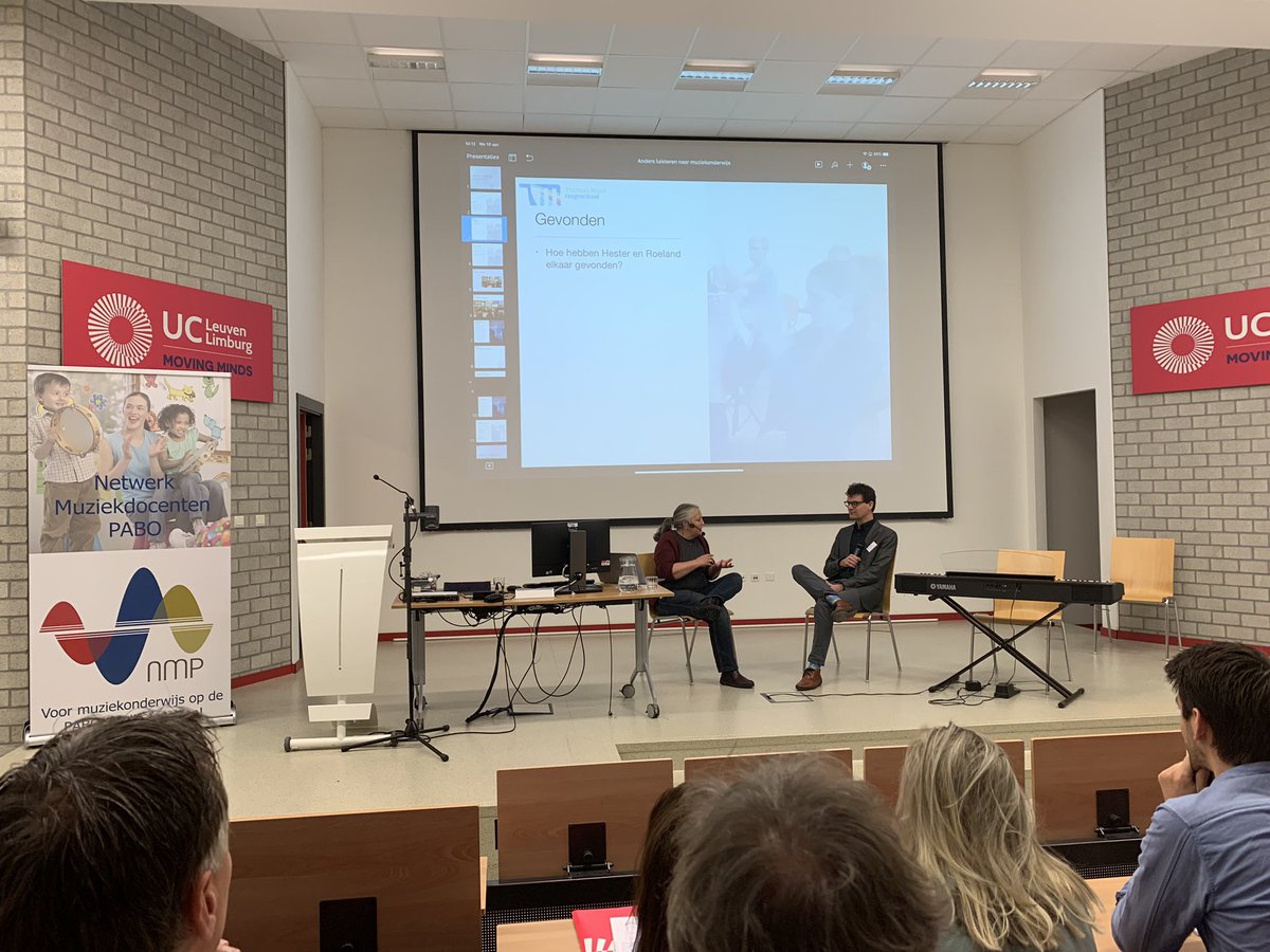 NetwerkMP's tweet photo. Hester Ijsseling (Lector) en Roeland Vrolijk (docent muziek) Thomas More ‘Professionaliseren met hart en ziel’ #nmp2019 https://t.co/hG8lS5Mpi3