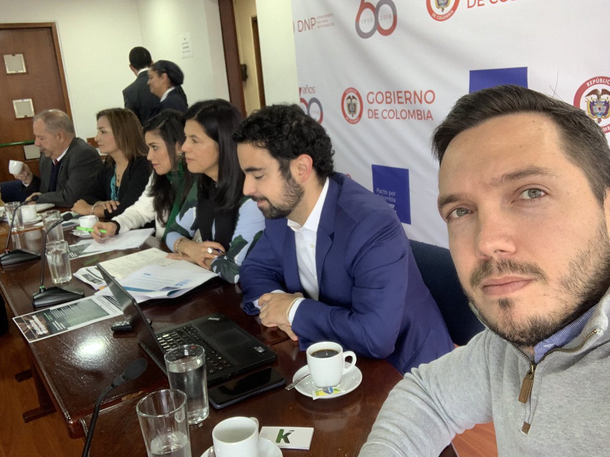 El PND resalta importancia del emprendimiento como motor desarrollo. Desde <a href="/finaktiva/">Finaktiva</a> estamos alineados y por eso financiamos crecimiento de emprendimientos de alto potencial que crecen a doble dígito. Gracias <a href="/cataortizcamara/">Catalina Ortiz Cámara</a> por invitación a debatir con Directora <a href="/DNP_Colombia/">Departamento Nacional de Planeación</a>
