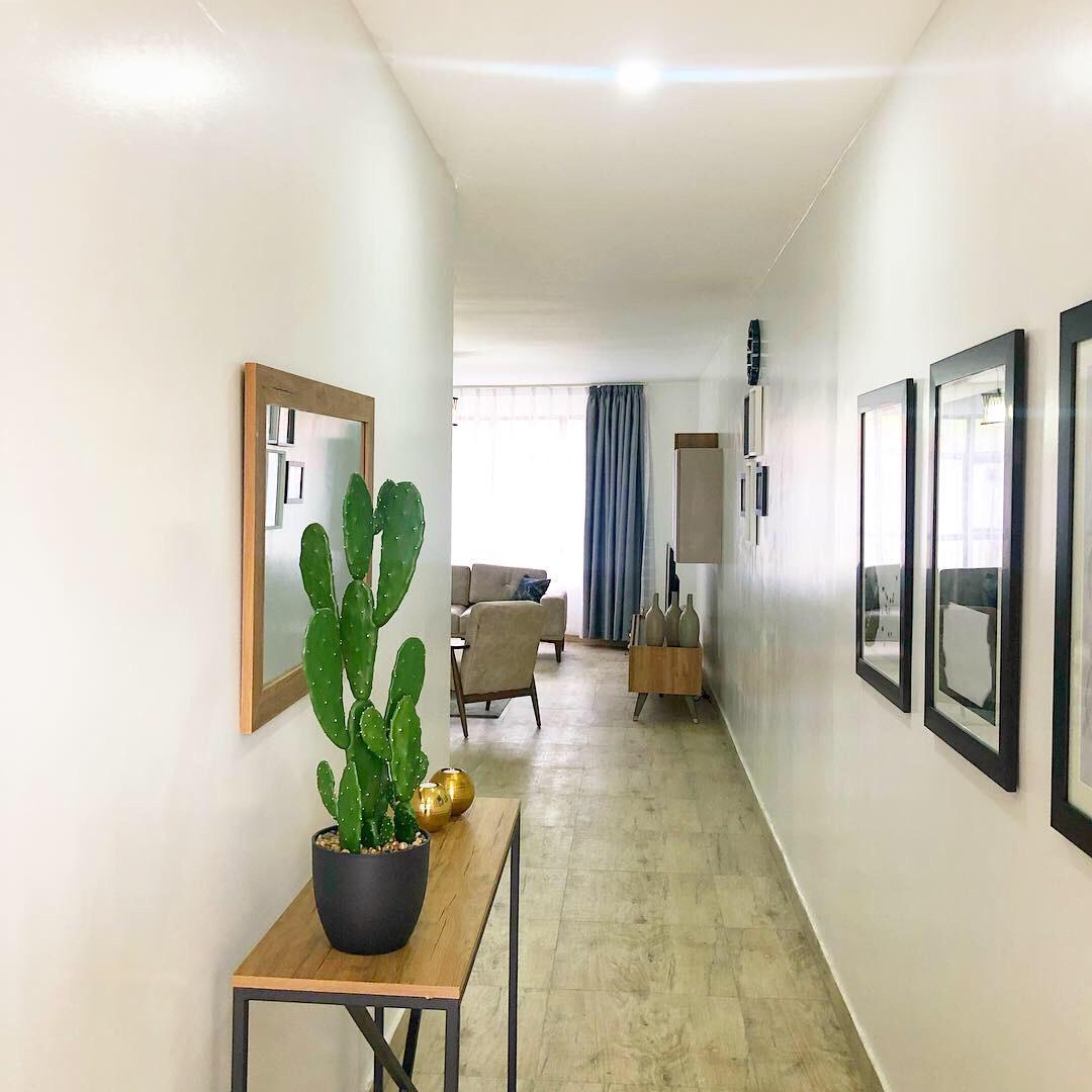 PropertyboxKE's tweet photo. Warm and soothing Lounge interiors of Cicada Crest - #Kilimani #Nairobi #interiordesign https://t.co/iK2bAEVfyJ