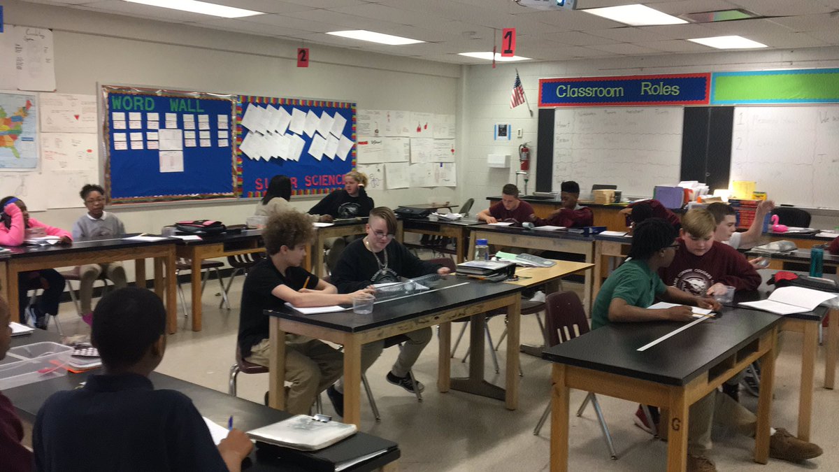 drakescience8's tweet photo. Block scheduling for MAP testing means double labs for #7thgradescience students @conwayJCPS #TheConwayWay https://t.co/UE3ivtp5aA