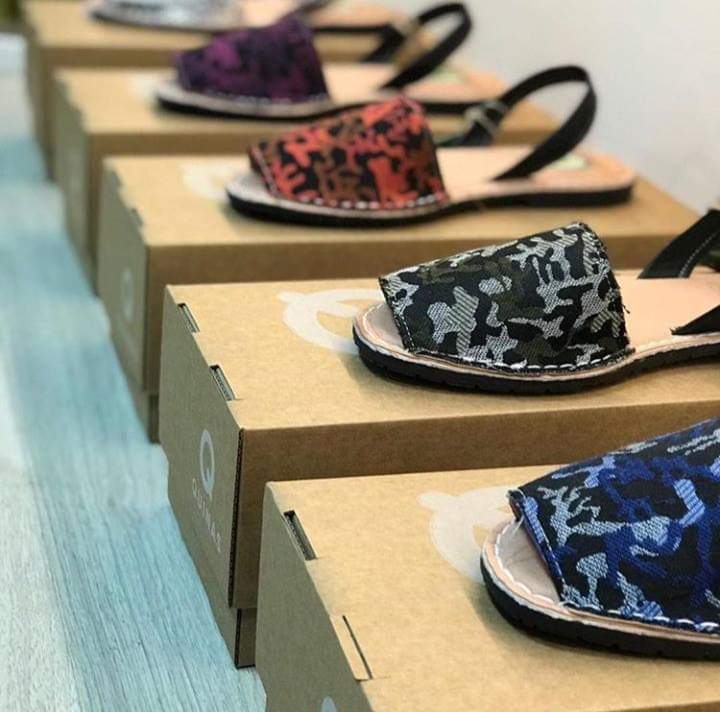 QuinasShoes's tweet photo. ¡Ponte unas QUINAS y cómete el miércoles! 

https://t.co/6ew7gekb9d

#moda #menorquinas #spring #mediterraneo #style #outfitoftheday #Shoesday #shoesaddict #Trends #tendencias https://t.co/rrB7klhSZ9