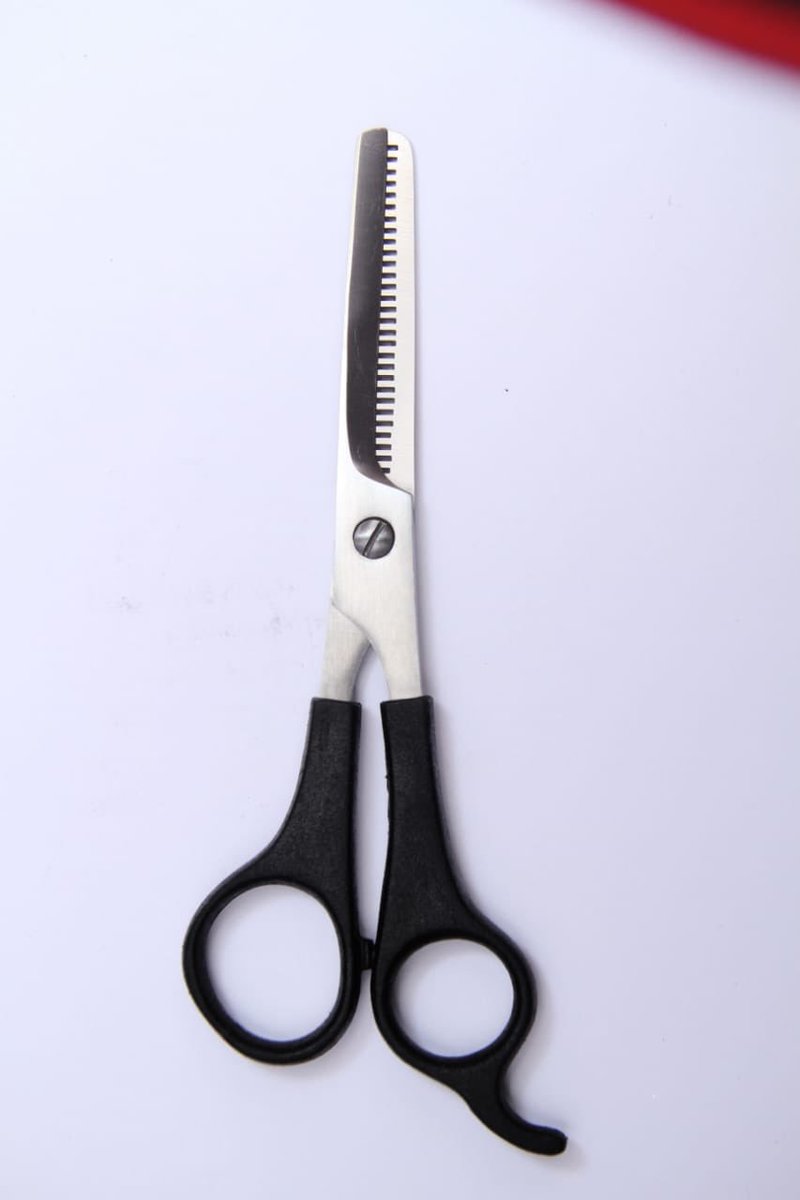 Plastic Handle #shears #barber #ootd #usa #uk #barbershop