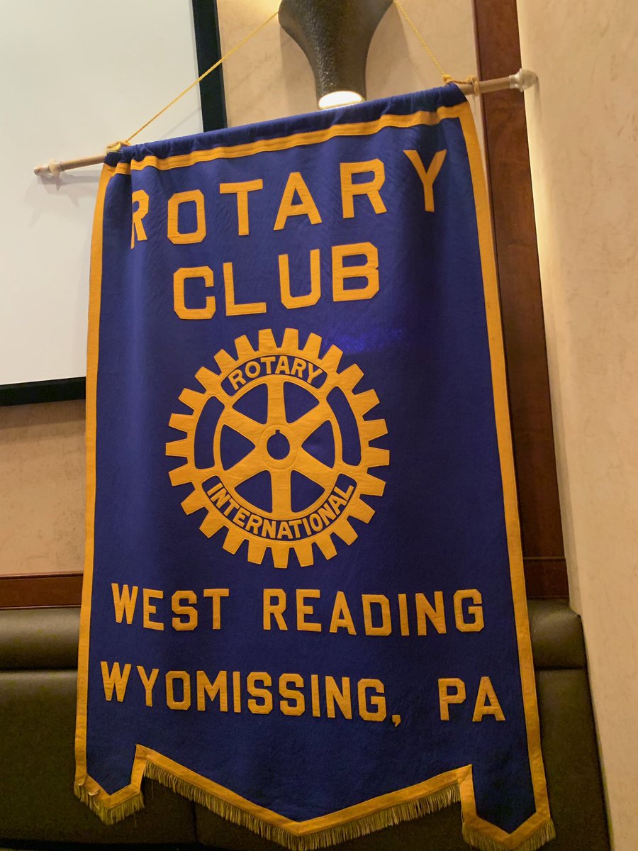interactWHSclub's tweet photo. The Interact Chairs had a great time at the Rotary Club meeting talking about the club and representing Wilson!!! https://t.co/yXykT987jD