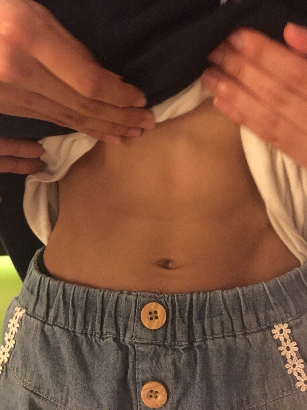 使わねー Twitterissa 小5で腹筋割れかけてた俺の妹が言ってたけど 夏までに腹筋割りたいなら 学校で友達と鬼ごっこしてたら割れるってよ T Co Jvfuu9kusu Twitter
