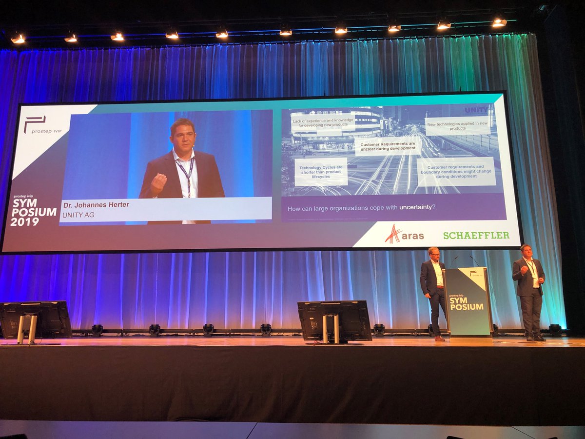 ConsultingUNITY's tweet image. UNITY ist auf dem #prostepivip #Symposium mittendrin statt nur dabei: Gerade hält Dr. Johannes Herter, Manager bei UNITY, zusammen mit Marc Pelz von @BMW einen Vortrag über „#Agile interdisziplinäre #Zusammenarbeit: Methoden, Werkzeuge und Praxis“. 
#bmw #plm @ProSTEP_iViP