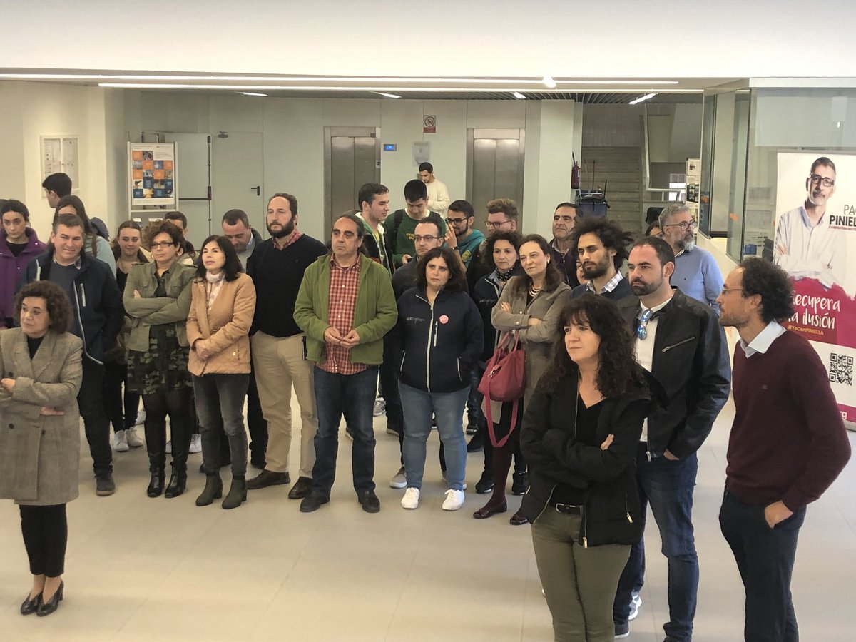 GaonaAula's tweet photo. #directo @epsalgeciras el candidato a rector Francisco Piniella presenta su programa “ Recupera la Ilusión “ y reivindica solucionar el desequilibrio que existe en el campus de Algeciras con el resto de campus ante profesores , estudiantes y personal de servicios #RectorUCA https://t.co/29smwc2R5r
