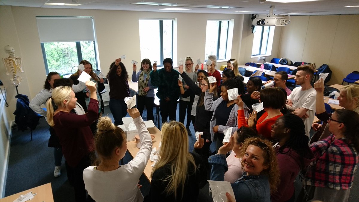 HuntingAndrew's tweet photo. We have no more bananas. Amy and Boris teaching correct  Sheath application for Aprils HCAs.
@TeamNUH @NUHPrecep @NUHInstitute @EmmaCro03418233 @ClaireA1981 @brookes_alix https://t.co/zbIUsOndys