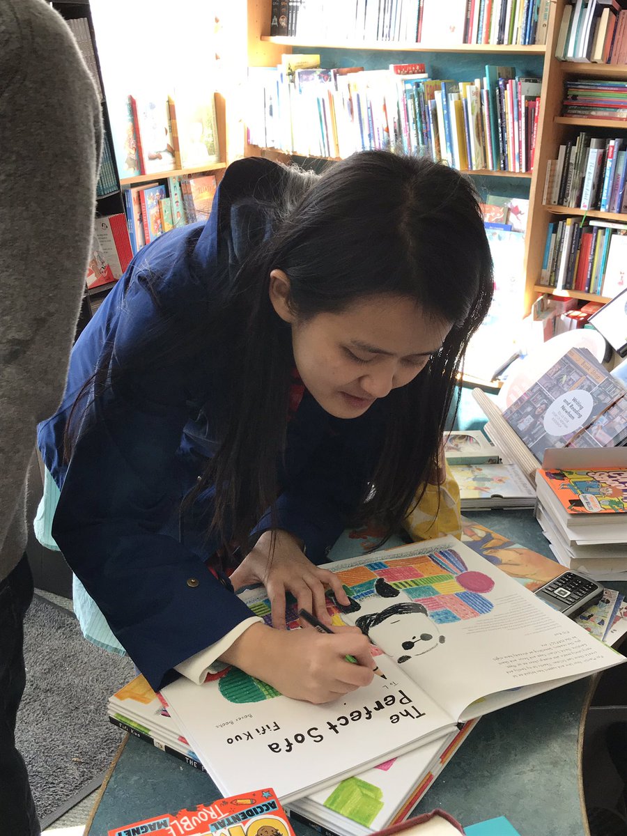 CJ_Gajjar28's tweet photo. First stop in @fifikuoillustr1 tour at @NewhamBookshop and have already made her #FirstSale @BoxerBooks @bouncemarketing #PerfectSofa #ICanFly #Illustrator https://t.co/vtONtzbUpe