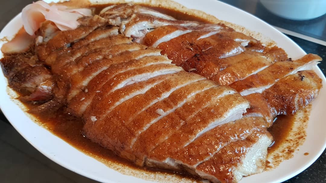 gupaimalaew's tweet photo. นีโอ สุกี้ (Neo Suki)

📍พิกัด : เซนเตอร์วัน และอีกหลายสาขา

ร้านสุกี้ที่ดีที่สุดอีกร้านหนึ่ง ทีเด็ดของร้านนี้คือน้ำซุปชาบู และน้ำจิ้มที่มีให้เลือกมากถึง 7 แบบด้วยกัน ที่สำคัญเนื้อสัตว์สดมากๆ 

อีกเมนูที่แนะนำคือ เป็ดย่างเลยครับ บอกเลยว่าเด็ดจัดปลัดบอก😋

#neosuki #gupaimalaew https://t.co/xbPLkP6IZr