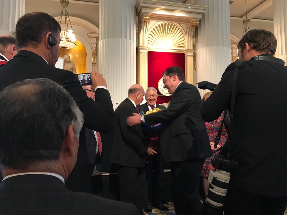 tradegovukMEaP's tweet photo. #UK Ambassador to #Iraq and DIT 🇮🇶 actively participating in the #IBBCSpringConference today in 🇬🇧 to support business in Iraq. @UKinIraq @IBBC_London #BusinessisGREAT https://t.co/9dHUyNB4zy