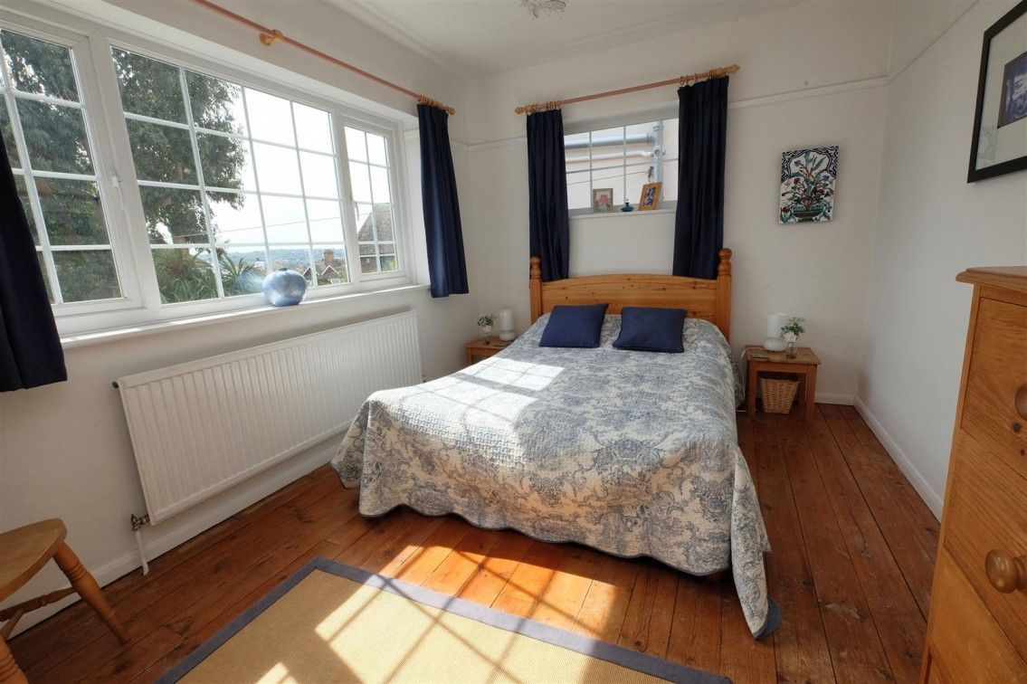 Here's the Tankerton home lots of you have been waiting for. It's a beautifully presented three-bedroomed, detached home with a delightful, south-facing garden. We anticipate strong interest in this lovely home so call us on: 01227 272155.

buff.ly/2P0rAMG