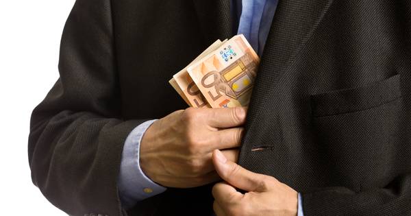 briqchain tweet media