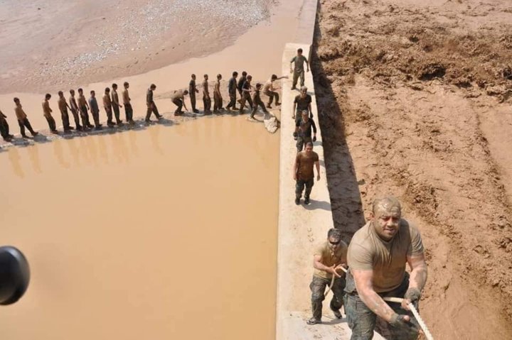 mirwais201's tweet image. #ProudANDSF
ما بخشی از نیروهای امنیتی افغان هستیم. برادر همدیگر از #ساحات و با زبان های مختلف، اما یکجا به کشور# خود خدمت می کنیم. ما این وظیفه را نه به خاطر معاش بلکه بخاطر ارزش ها و افتخارات خود انتخاب کرده ایم.
#UnifyingForce  #OpportunityForPeace