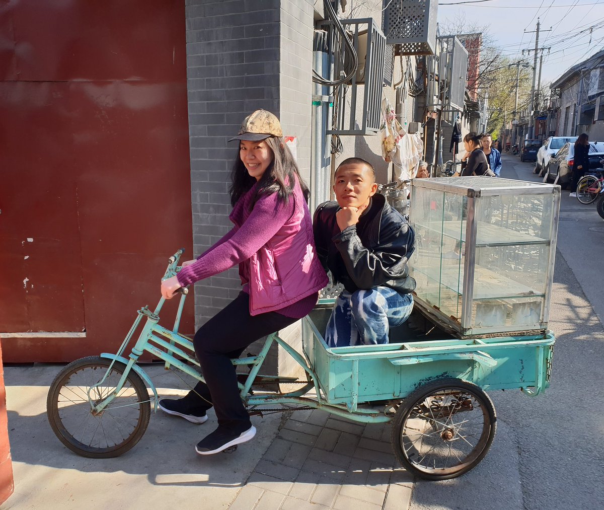 catherineyoung's tweet photo. Today Shaonan and I took out Crystal's sanlunche to get the tires changed. ๐ Last few days before I leave! @chinaresidency #crystalruthbellresidency
#ApocalypseProject
#futurefeast https://t.co/qLOFpXLkA6