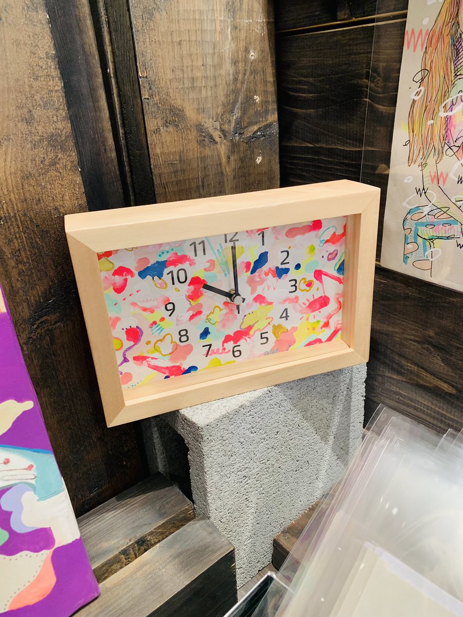 GloryTsubasa's tweet image. 今日から直描き置き時計、直描きトートバッグ追加しました。是非。

#ポップピープル 
#artlabomm