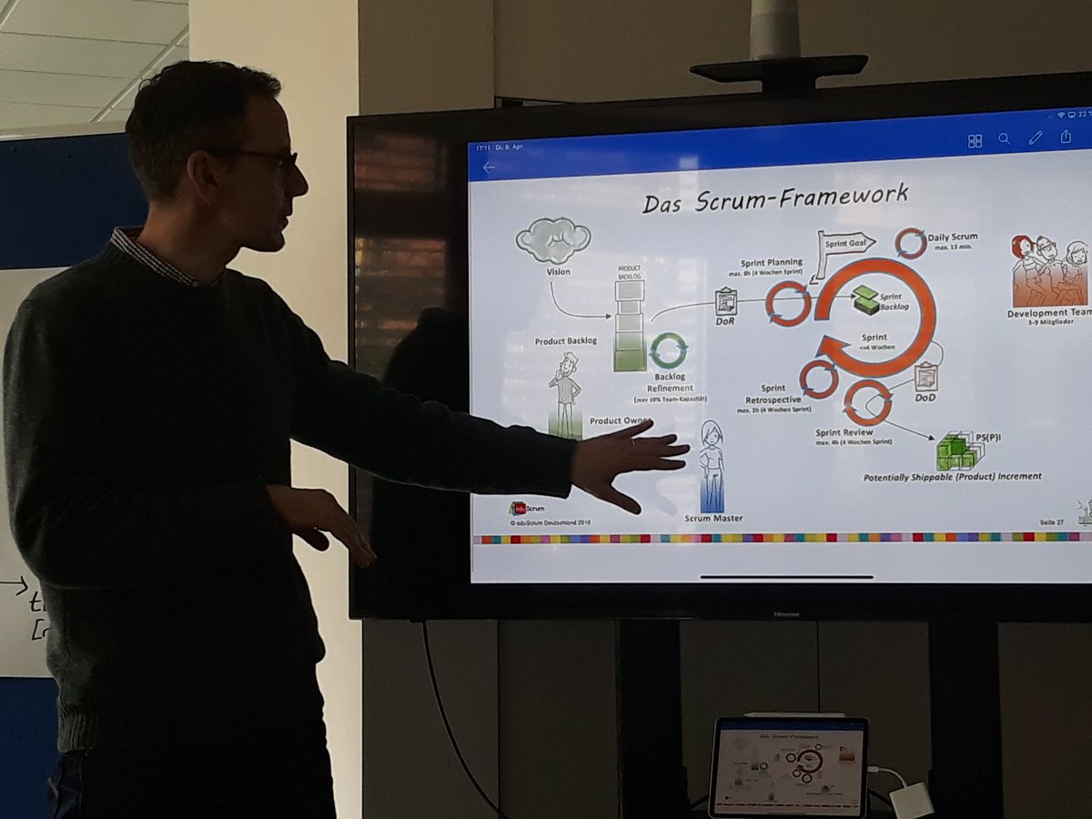 TAKKhankkeet's tweet photo. Final project workshop with #5by5 #ErasmusPlus project in Kassel; exchanging good practices on #learnercentereddidactics and #agiledidactics. Discussed #eduscrum, #visualfacilitating and #problembasedlearning. https://t.co/FBKDcq2rpg