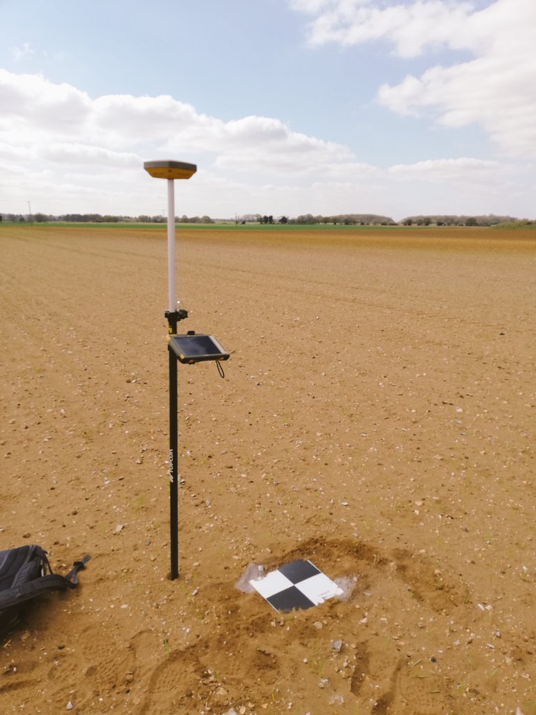 advantagegeo's tweet photo. After a great day at #DfFC19 is back to the tools in #Suffolk today marking out gcp's for this afternoon's flights. 18 down 14 to go! #Topcon #hipersr @DJIGlobal @pix4d #survey #surveyor https://t.co/TrPOGEnQDG