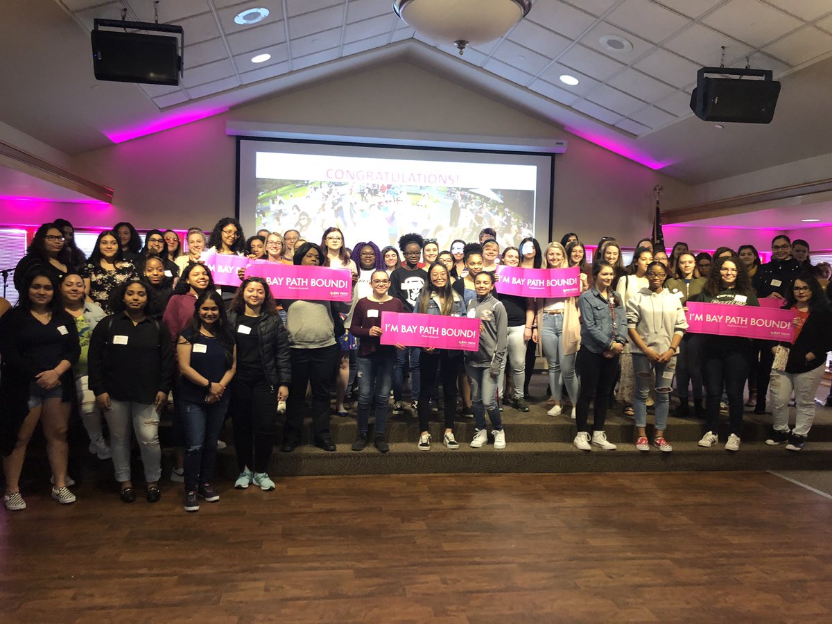 DrBryden's tweet photo. Our incoming first year and transfer students @acceptedstudentsday ready to #ReachHigher! @MichelleObama #CollegeSigningDay #capturebaypath @Bay_Path #Transfers https://t.co/4SxweQK1mo