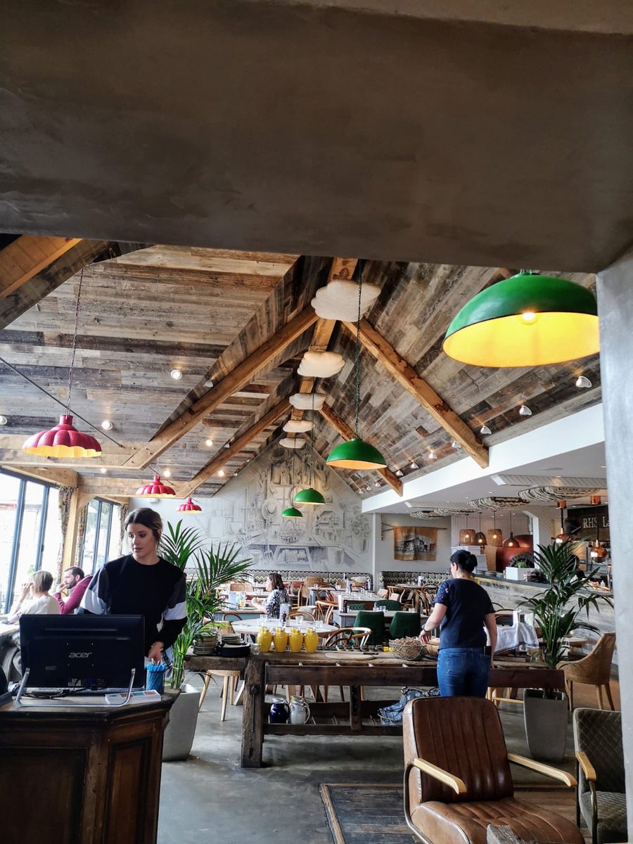 frobishersH's tweet photo. At the gorgeous Potting Shed in Maidstone this morning. Definitely worth a visit if you’re in the area. And they stock plenty of beautiful juices... 🤗 #elitepubs @Frobishers #couragewithouthedutch https://t.co/slRCKroDQT
