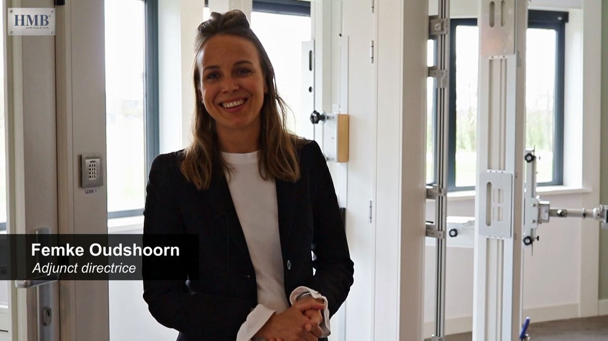 Vanaf nu posten we met enige regelmaat een vlog. In deze korte filmpjes, vertellen we u meer over HMB, onze producten, nieuwe ontwikkelingen en het team. Femke geeft de aftrap en vertelt meer over haar rol binnen HMB. Bekijk het filmpje: youtube.com/watch?v=w71T7q…