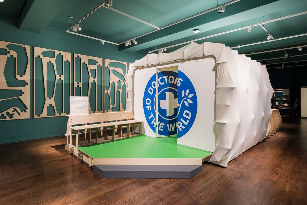The Global Clinic Installation is reaching its final month on show at the Wellcome Collection. Walk inside an innovative mobile clinic, and follow its development from the early prototypes to the first complete version, before 24 April 2019.
wellcomecollection.org/exhibitions/XF…

#exhibition