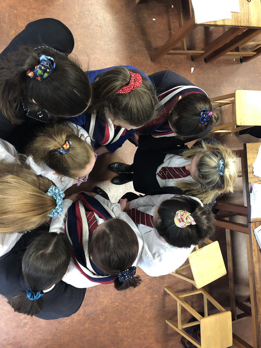 glenlolabio's tweet photo. Y14 made scrunchies in biology yesterday to relieve exam stress https://t.co/dWeemZwwC6