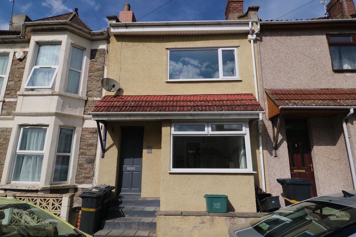 FishpondsHaart's tweet photo. This first floor flat in BS5 would make the perfect purchase!
https://t.co/5Gmu1bHpUS https://t.co/RWxKtXLImC