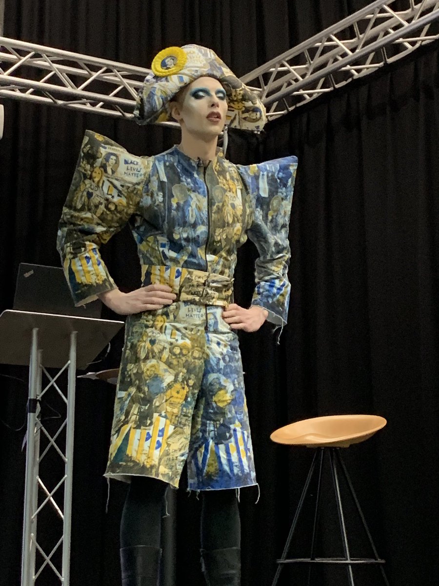 proflizbarnes's tweet photo. Thought provoking key note by @CheddarGawjus on the power of what we wear #iffti2019 #fashionmanchester #fashionforgood #fashioneducation #fashioneducator #fashionresearch https://t.co/dJfks5Q9so
