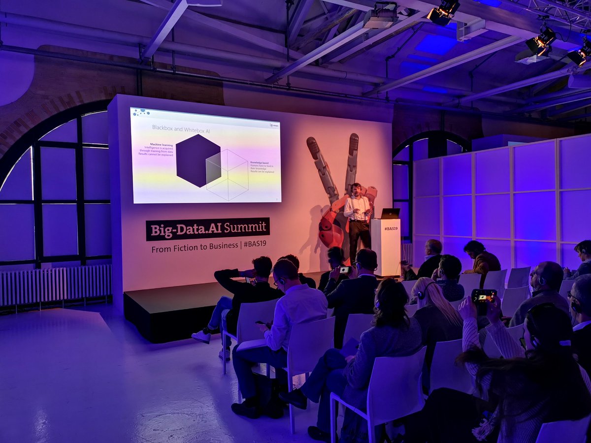 NetworkTobi's tweet image. Klaus Reichenberger (@i_views) gives a good talk about the gap between complex products and costumer requirements but he uses training (sport) vs learning math as example for #blackboxes vs #whiteboxes
Not very intuitive.... #BAS19 #hubberlin