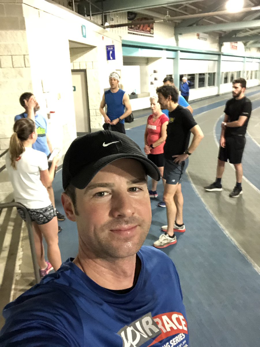 TerryEdwards519's tweet image. #trackwednesday with @Health_Perform 
#runners #runningfast #trackrun