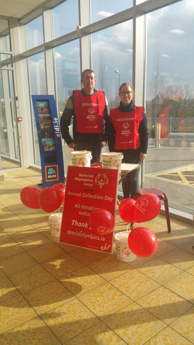 SOIreland's tweet image. Thank you to @Aldi_Ireland who once again supported #CollectionDay last week by allowing our bucket collectors in the stores.  

Our @DellIreland volunteers definitely had the sunniest spot in the country in Cork!