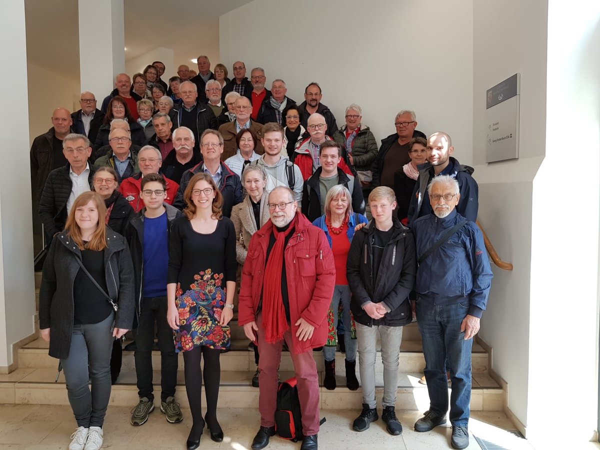 Sabine_Baetzing's tweet photo. Mit der #AG60+ und #Juso-Besuchergruppe meines Kollegen Lothar #Rommelfanger durfte ich mich austauschen u.a. zur ärztlichen Versorgung auf dem Land, zur Fachkraftinitiative Pflege 2.0 und zur #GemeindeschwesterPLUS! https://t.co/d2jM0b9Qc8