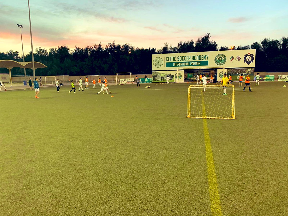 CelticSocAcad's tweet photo. Day 3 of our @PSAQ8 Camp in Kuwait π°πΌ Weβre stepping up the tempo as the week progresses covering attacking & defensive principles #ClubPartnershipProgramme #CelticFC @MotykaSimon https://t.co/nfWUmFOTt0