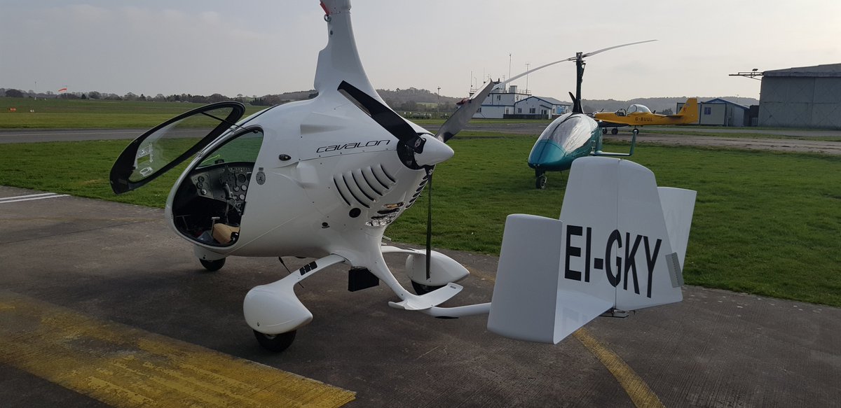 Here's our latest new gyroplanes, another beautiful blue and anthracite Calidus G-CLDP (inquiries: info@auto-gyro.co.uk ) and a Cavalon EI-GKY wended her way to IRELAND 🇮🇪
Next to appear in the workshop will be a gorgeous 915's 
Cavalon and MTOsport2017 😍