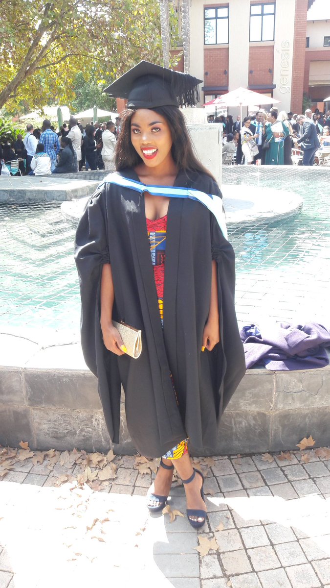#MonashUniversityAlumni
#Graduate 
#MamaIMadeIt
#BeautyWithBrains 
❤🔥🎓✊
Thank you Jesus!! ✊❤